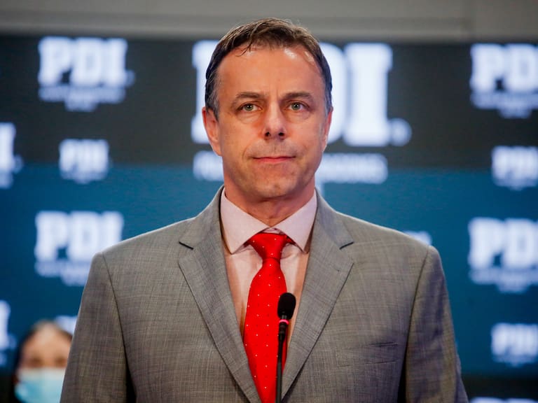 Codina se desmarca de los cambios a horarios en partidos del fútbol chileno en Santiago: “No hemos establecido una prohibición”