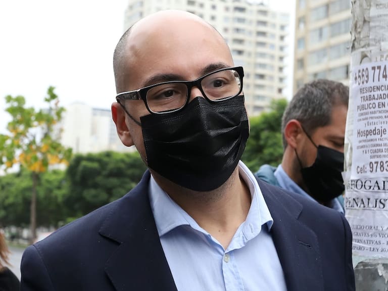 Tribunal lee sentencia contra Nicolás López tras ser declarado culpable por abuso sexual