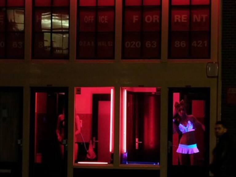 Ámsterdam prohíbe las visitas turísticas al Barrio Rojo