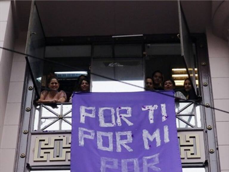 Avanza el proyecto «ley Gabriela» que incluye a pololos y ex parejas a la definición de femicidio