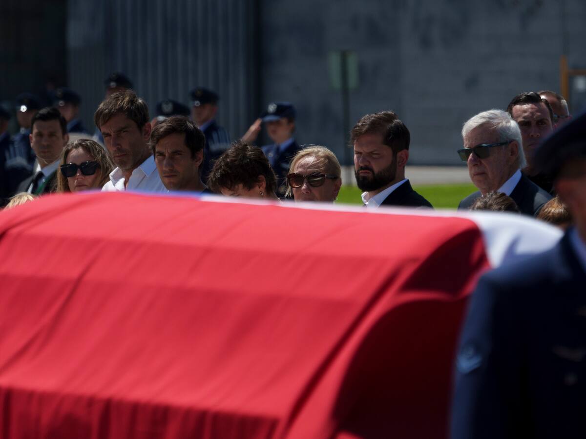Por agenda ligada a incendios forestales: Presidente Boric no asistirá a velorio de Sebastián Piñera hasta el viernes