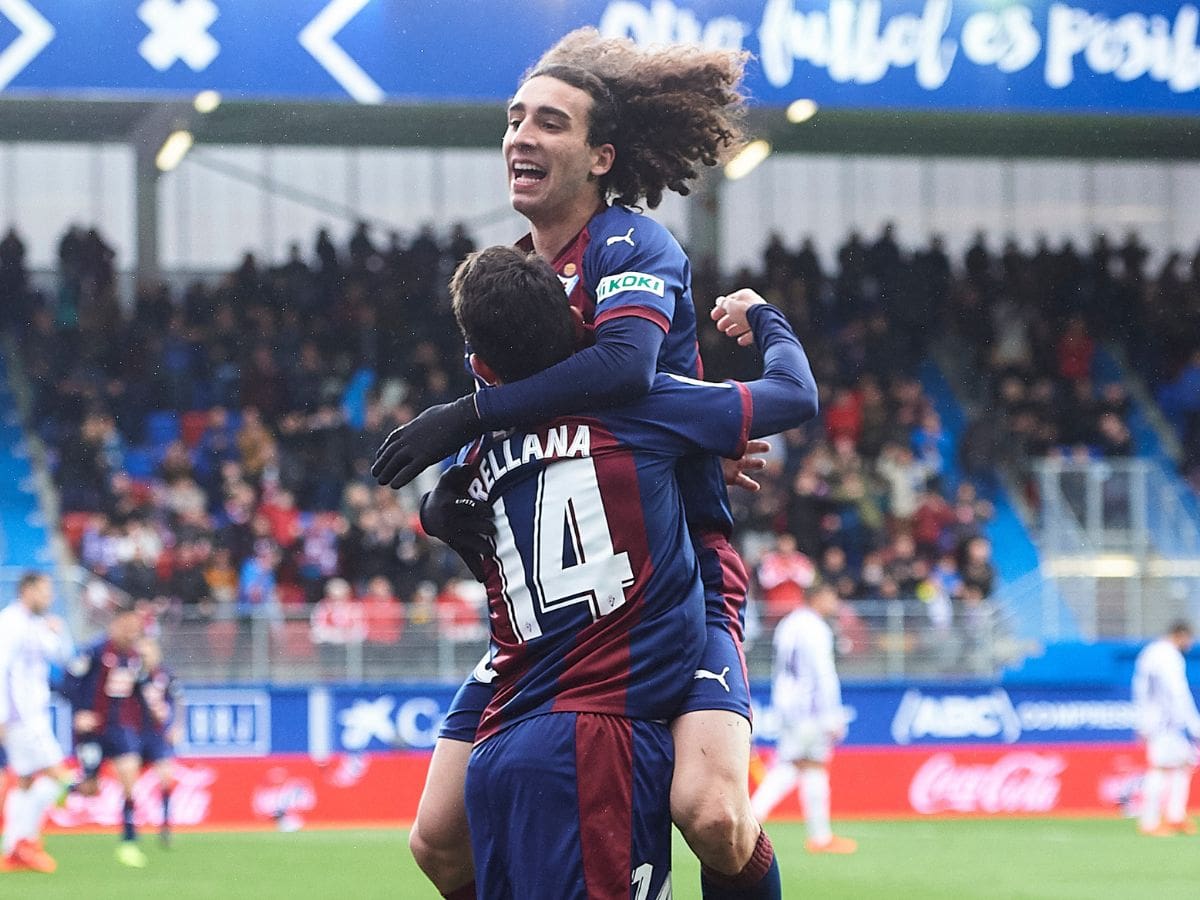 Fue campeón de América con Chile y hoy sorprendió con un asado junto a Marc Cucurella: “Lindo verte, amigo”