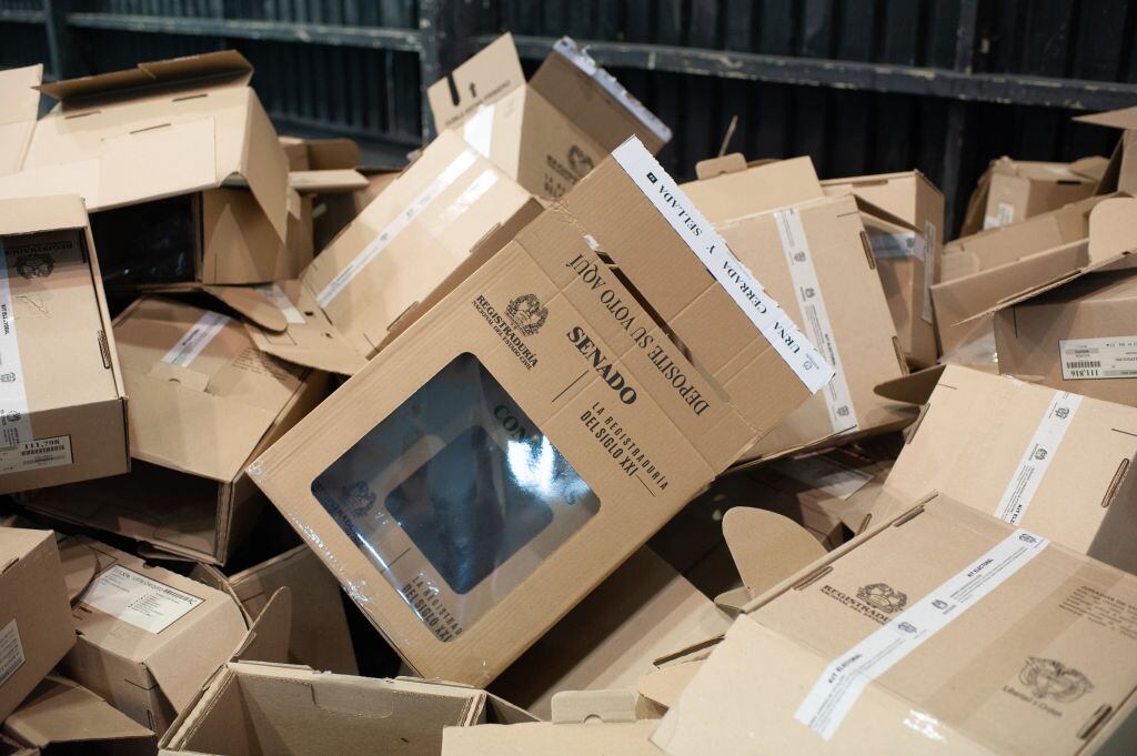 Cajas de votación usadas en las elecciones de marzo de 2022 en Colombia