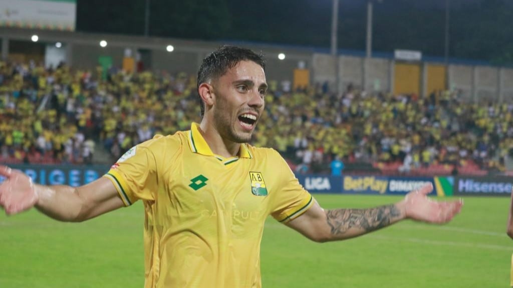 Atletico Bucaramanga advierte ante salida de Gustavo Lencina: "De Colo Colo nunca nos llamaron"