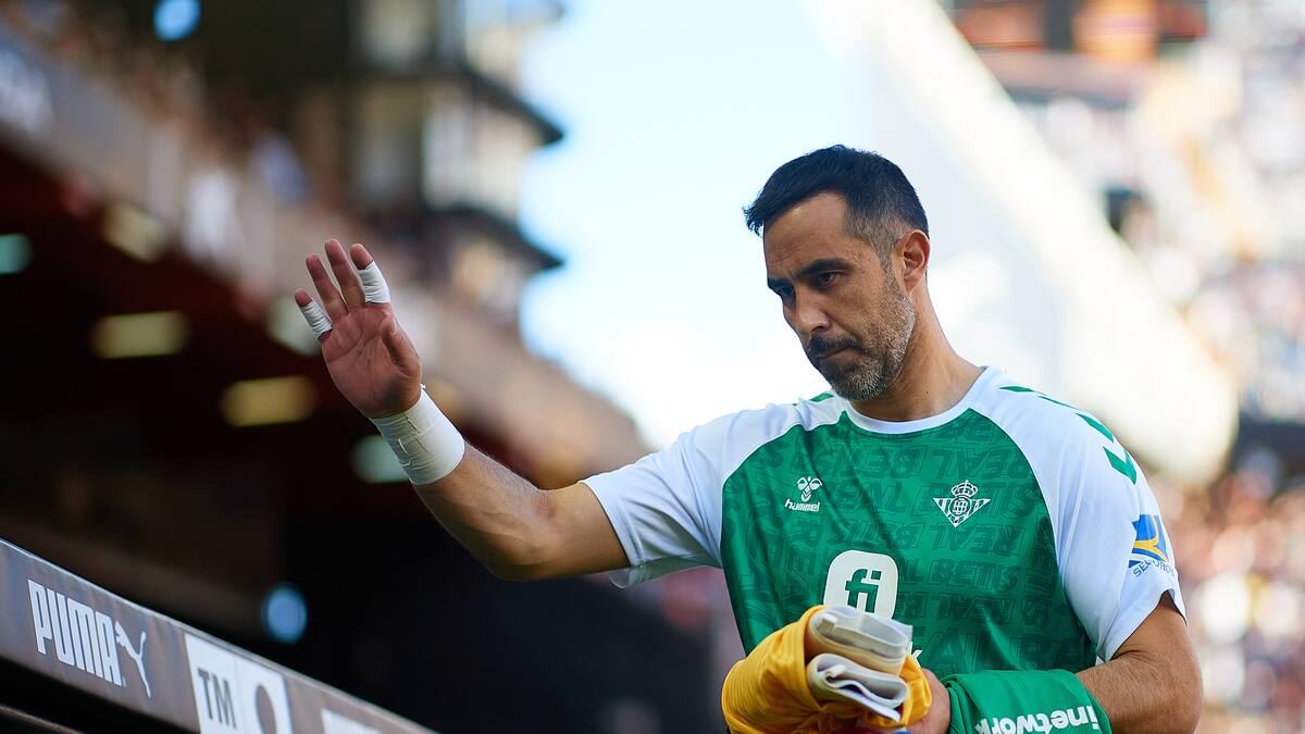 El emotivo y potente mensaje de Claudio Bravo para empezar a despedirse del Real Betis