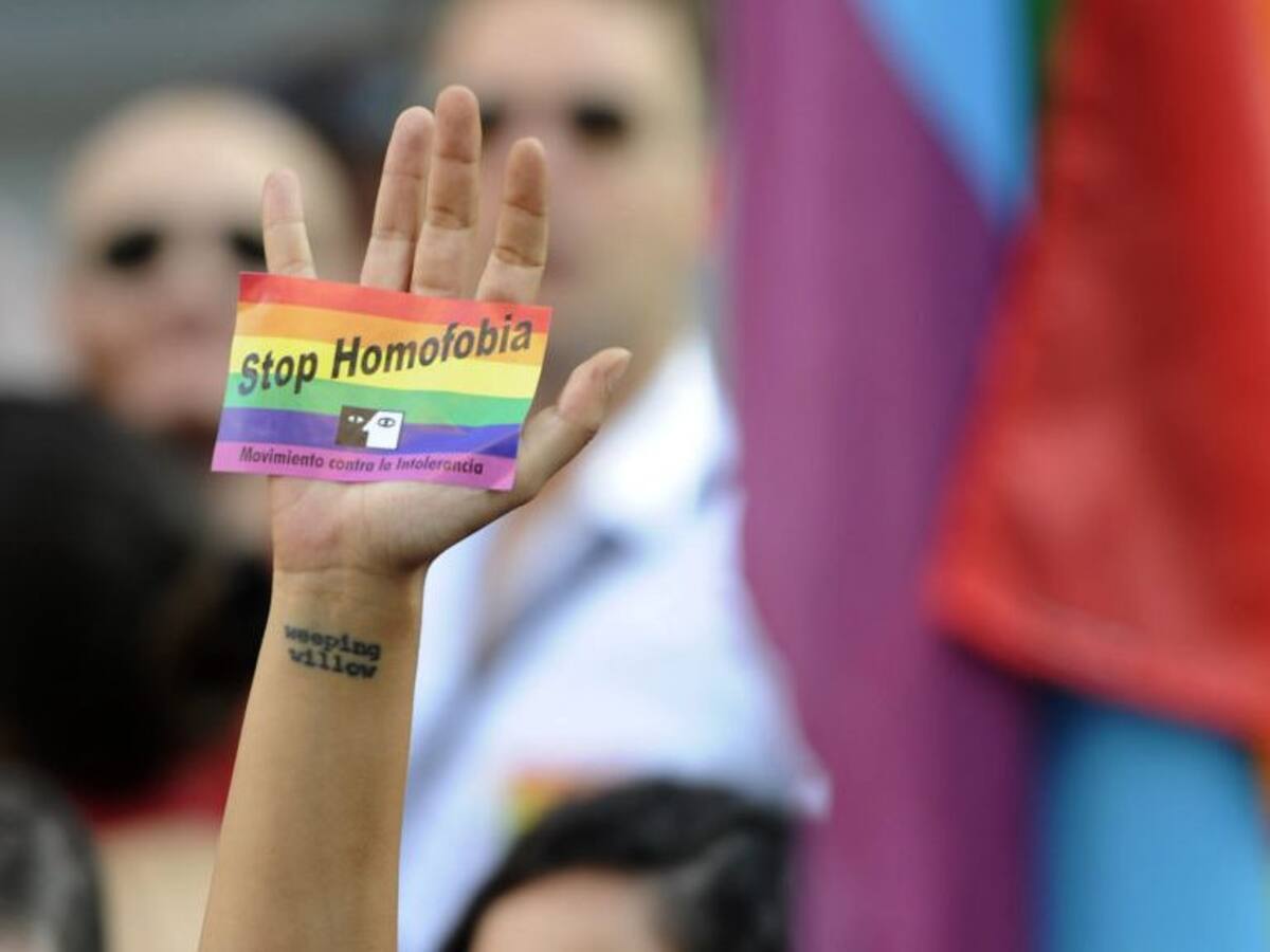 Rusia promulgó ley que prohíbe el matrimonio entre personas del mismo sexo