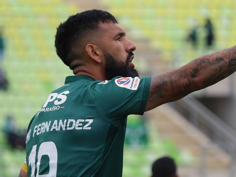 Nuevo delantero azul: Ronnie Fernández es el primer refuerzo de la Universidad de Chile