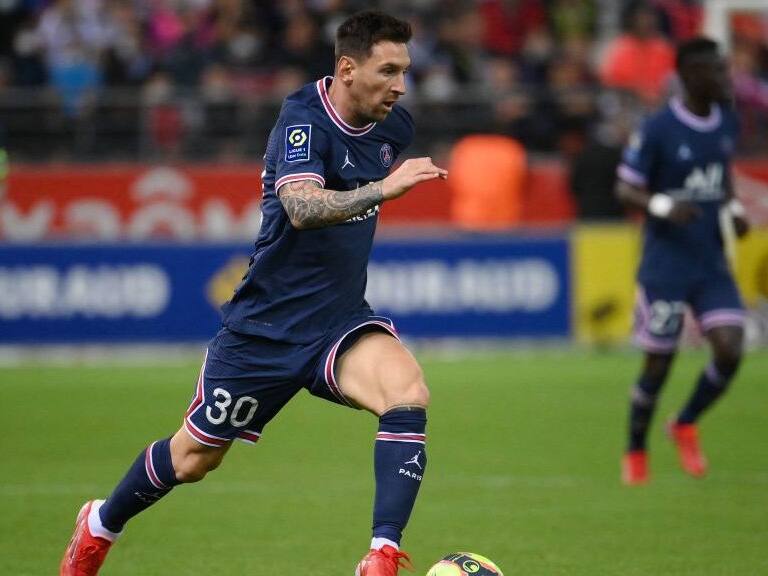 Lionel Messi debutó oficialmente con la camiseta del PSG
