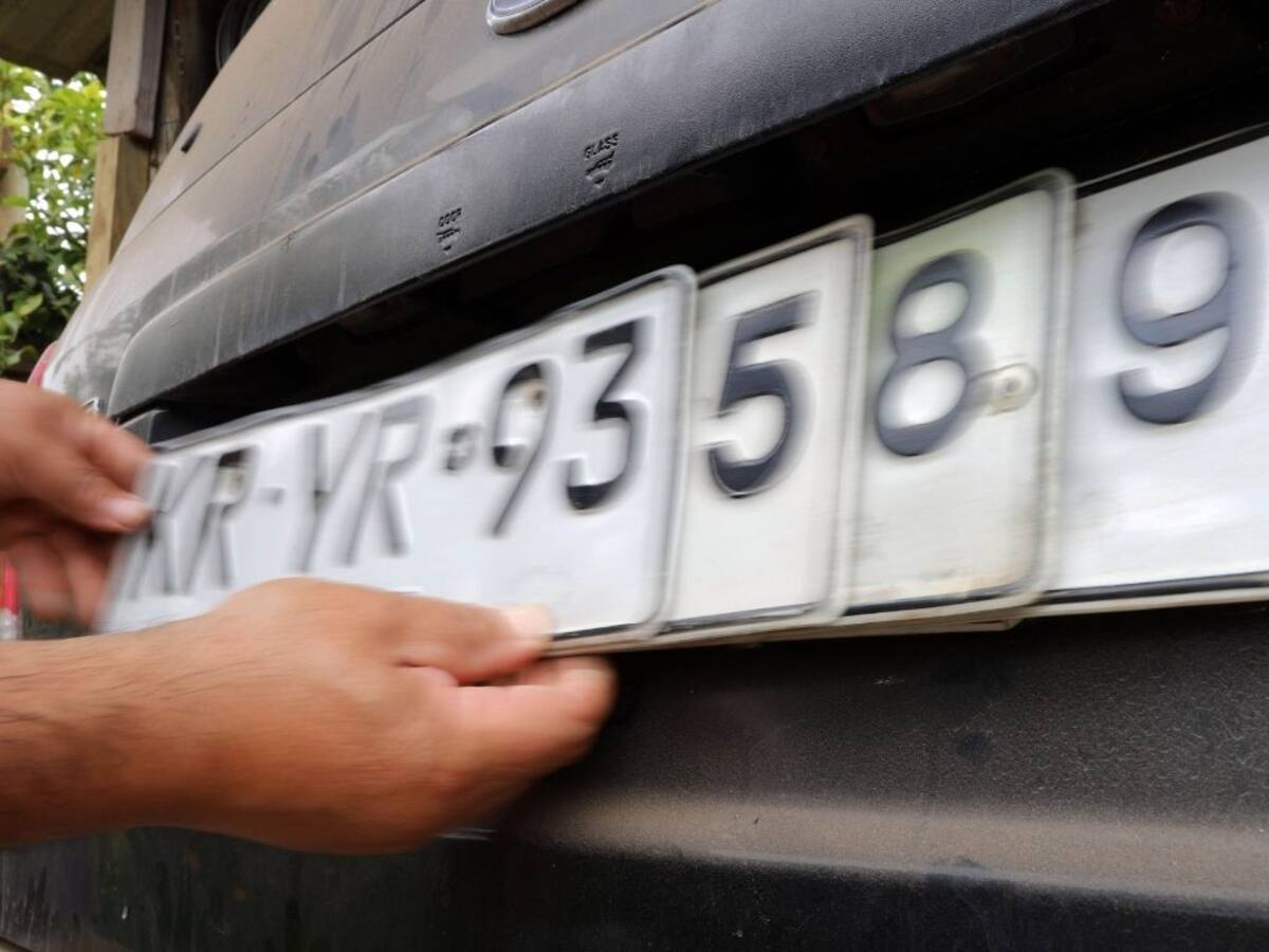 ¿Qué pasará con las patentes de autos ante el fin de las combinaciones? Esto dijo el ministro de Transporte