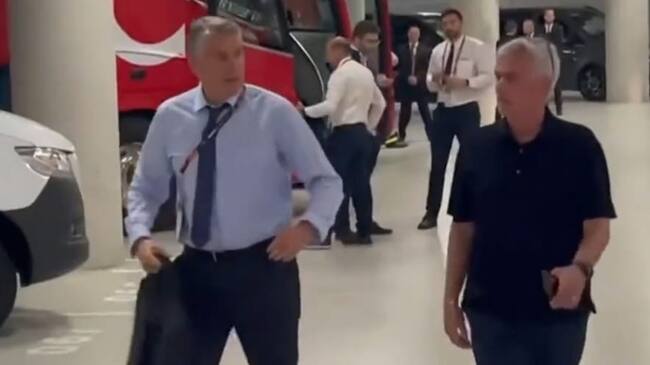 En el estacionamiento: Mourinho encara e insulta a los árbitros tras perder la final de Europa League