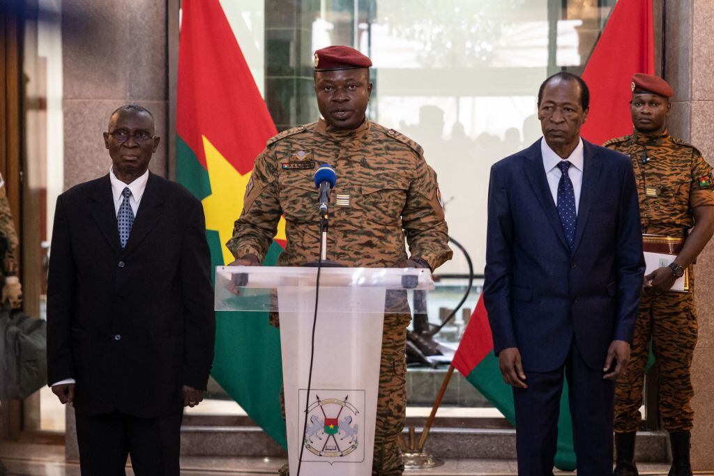 Derrocado Paul-Henri Sandaogo Damiba por militares en Burkina Faso