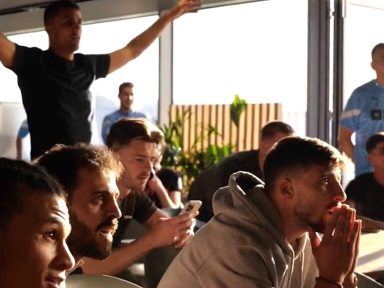 Manchester City festejó en su hotel la obtención del nuevo título de Premier League