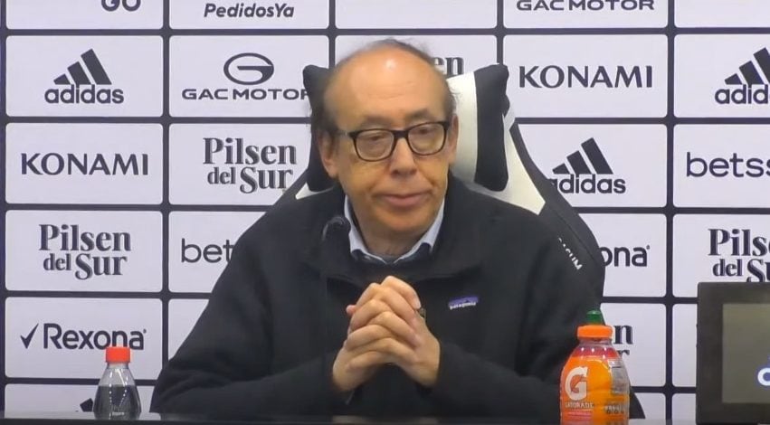 Alfredo Stöhwing visualiza al próximo refuerzo de Colo Colo: "Trataremos de ver un extranjero para reemplazar a Gabriel Costa"