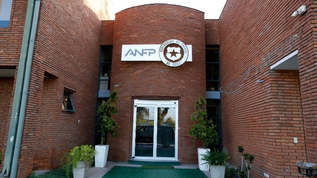 ¿De tres listas a una sola? Las frenéticas negociaciones para conformar candidaturas al directorio de la ANFP