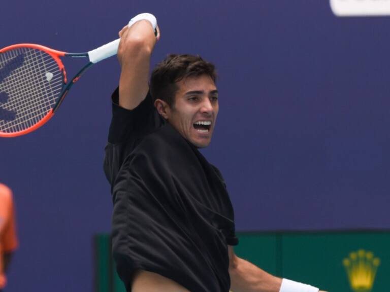 Cristian Garin ya palpita la tercera ronda de Miami contra Tsitsipas: «En estos torneos me gusta jugar contra jugadores como él»