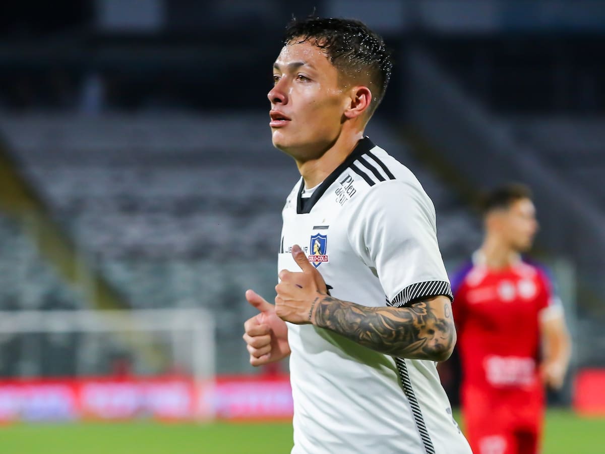 Colo Colo toma una decisión con Cristián Zavala