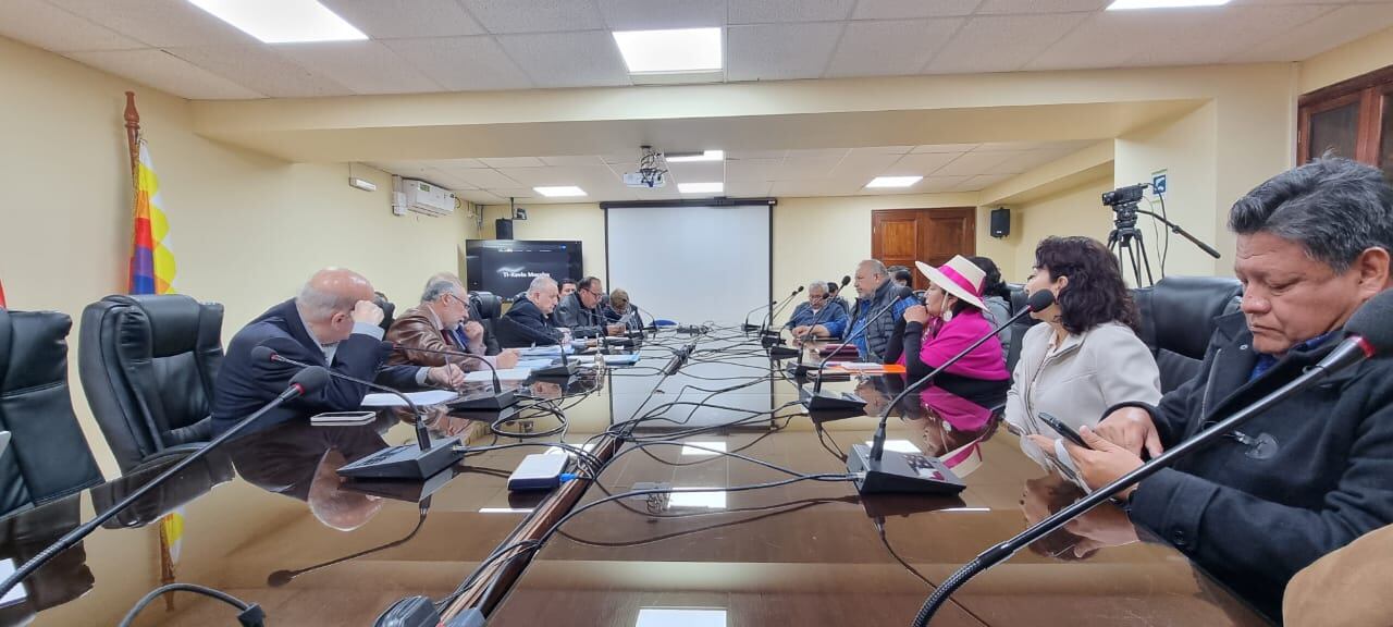 Ante crisis delictual y migratoria: organizaciones de Arica solicitan apoyo del Ejército y toque de queda