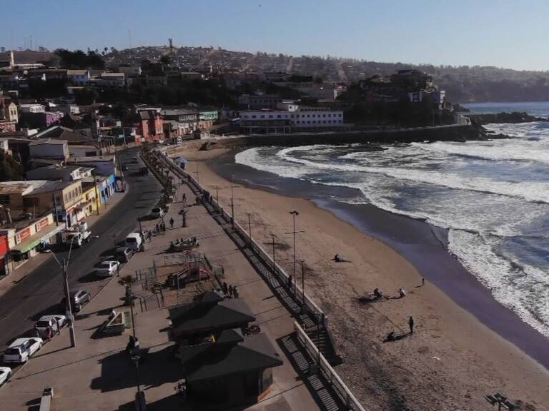 “Se informará posibilidad de amenaza”: SHOA evalúa si sismo 7.7 en Filipinas podría generar tsunami en costas chilenas