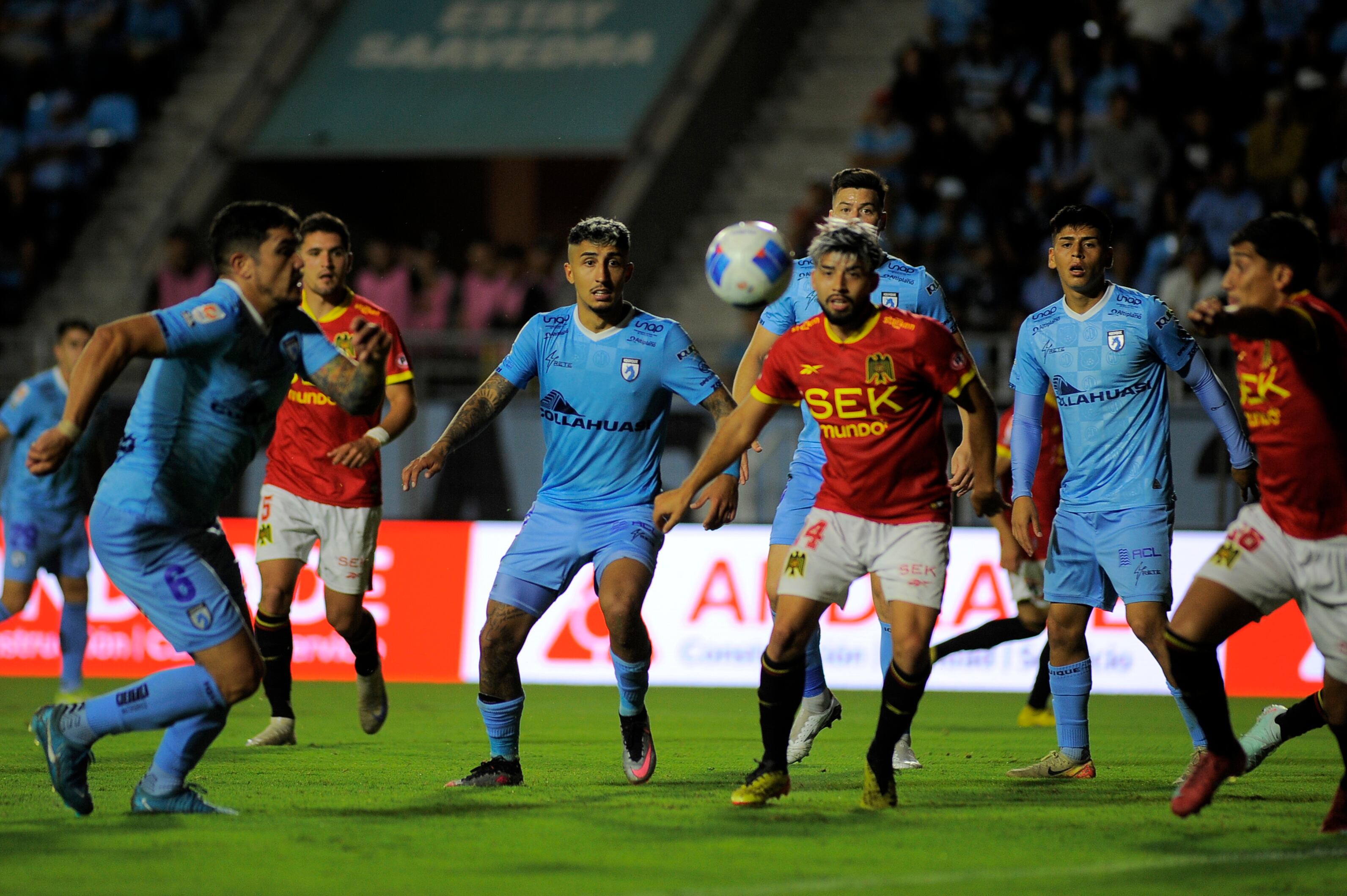 Deportes Iquique y la Unión Española son los principales candidatos a perder la categoría