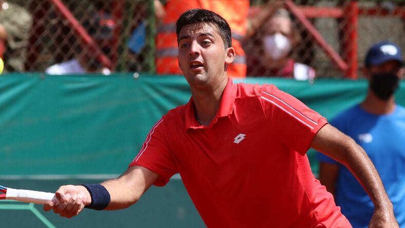 Gran momento: Tomás Barrios logra su octavo triunfo seguido y se mete en semifinales del Challenger de Florianópolis