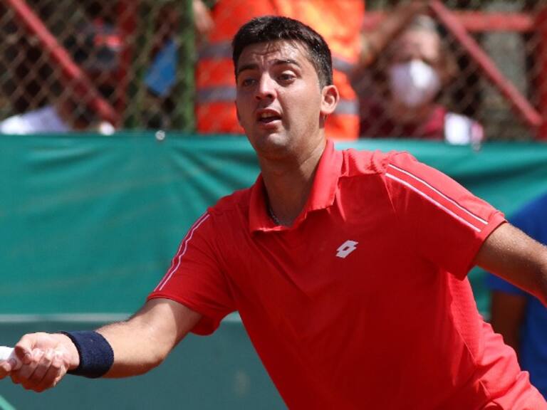 Gran momento: Tomás Barrios logra su octavo triunfo seguido y se mete en semifinales del Challenger de Florianópolis