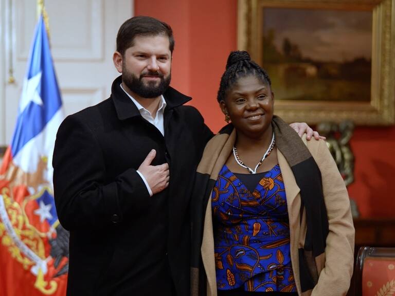 Vicepresidenta electa de Colombia se reúne con Gabriel Boric para abordar política migratoria