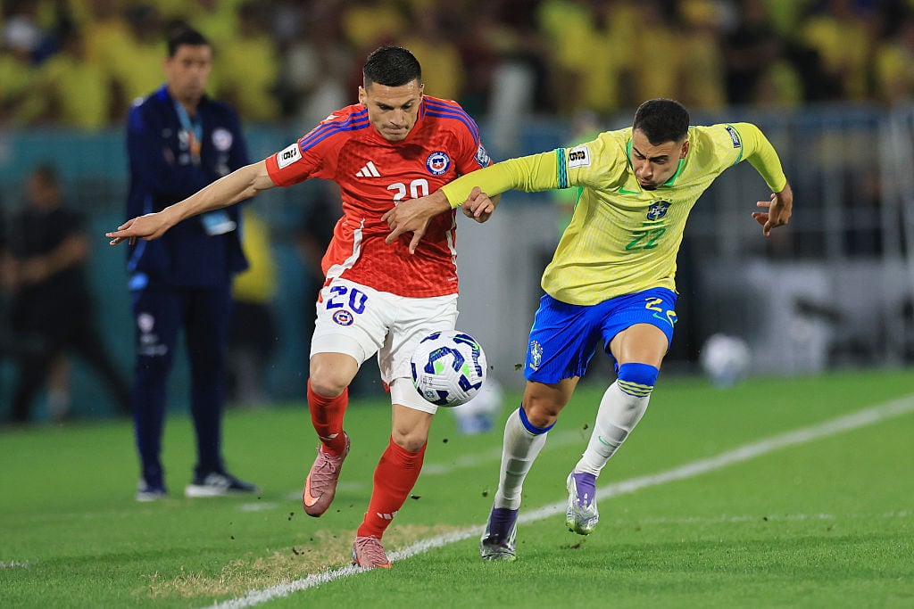 Chile y Brasil se ven las caras por las Eliminatorias 2026 en Río