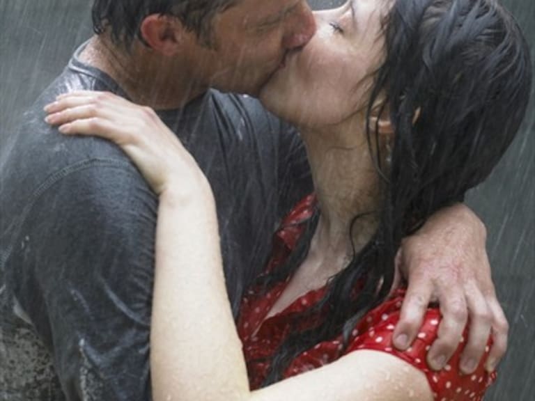 Las desconocidas ventajas que tiene un apasionado beso