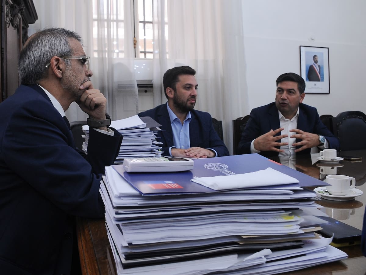 “Se requiere una intervención estructural”: alcalde de Graneros se reúne con subsecretario del Interior tras asesinato de matrimonio