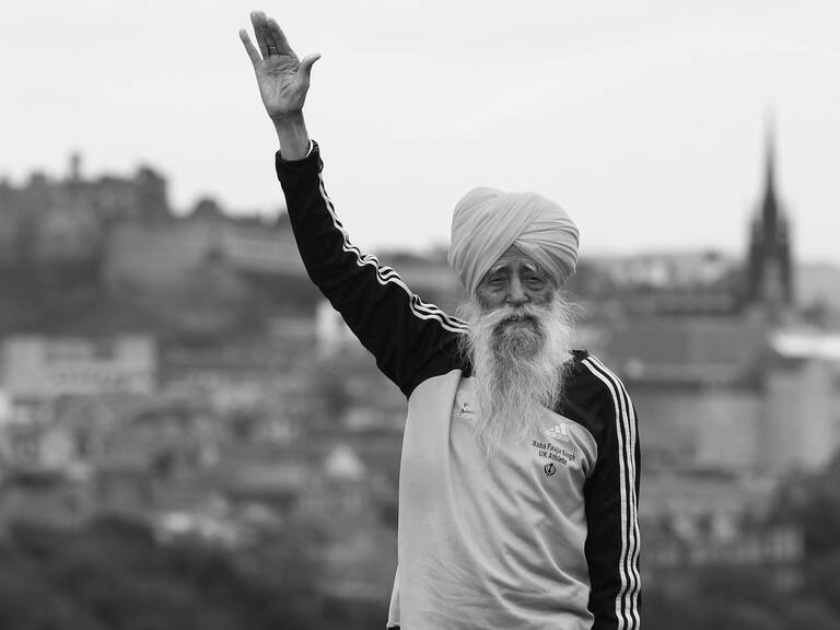 Muere a los 114 años Fauja Singh: el maratonista más longevo del planeta sufrió un accidente de tránsito en India