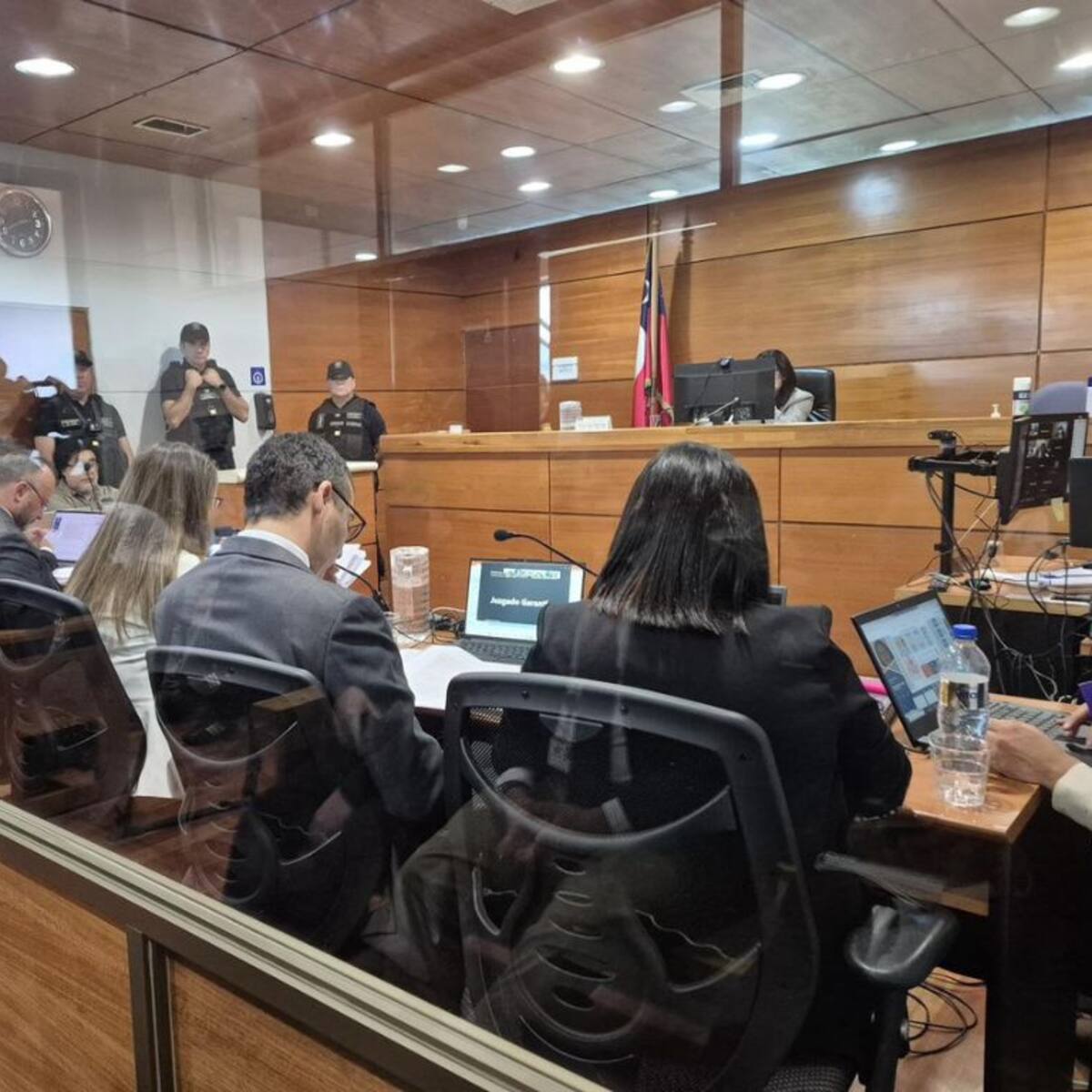 “Borra todo”: escucha clave revela cómo operaban abogados y funcionario judicial formalizados por corrupción en Los Ángeles