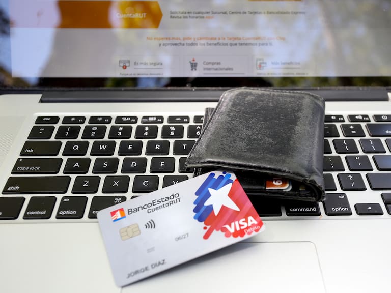 Presidente Gabriel Boric aprueba la extensión del Bolsillo Familiar Electrónico