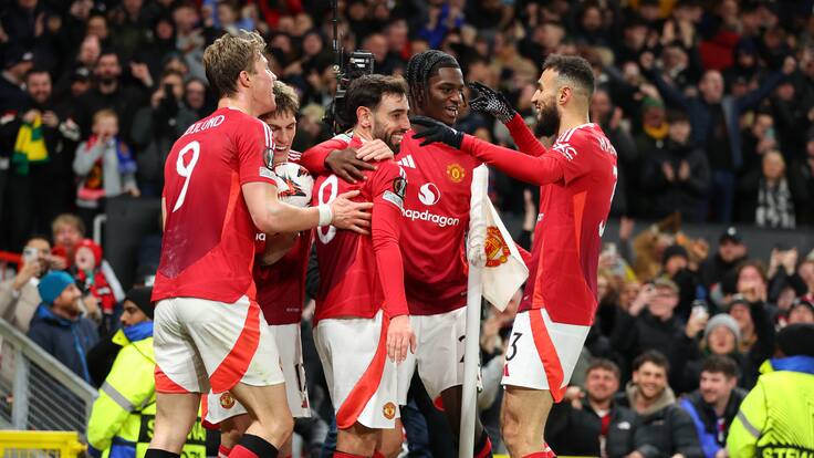 Manchester United se hace fuerte de local goleando a la Real Sociedad y pasa a los cuartos de final de la Europa League