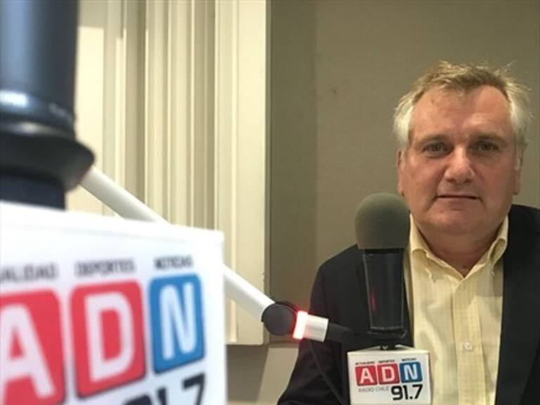 Mario Hamuy en Déjame Pensarlo: «Desde muy chico me interesaban los ovnis»