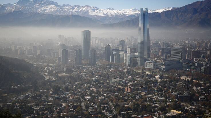 Estudio revela que la contaminación atmosférica de Santiago afecta cognitivamente a las personas: “Tiene un efecto degenerativo en nuestro cerebro”