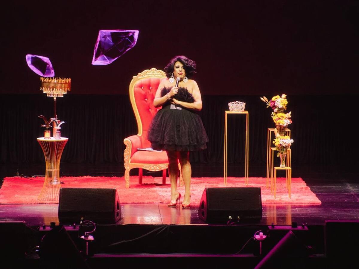 Ovación de pie y éxito total: Asskha Sumathra marca nuevo hito con masivo show en el Monticello