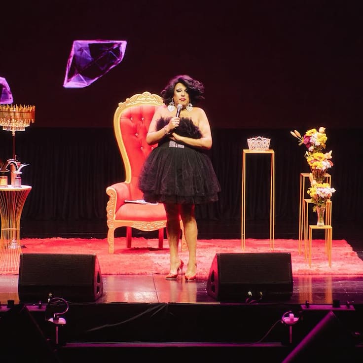 Ovación de pie y éxito total: Asskha Sumathra marca nuevo hito con masivo show en el Monticello