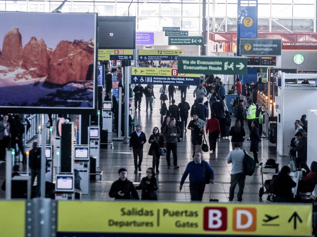 Más de un millón de pesos: usuaria ‘funó’ a aerolínea por insólito pasaje de Puerto Montt a Iquique