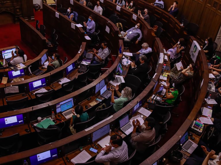 Un Pleno implacable vuelve a poner en jaque los tiempos de la Convención Constitucional