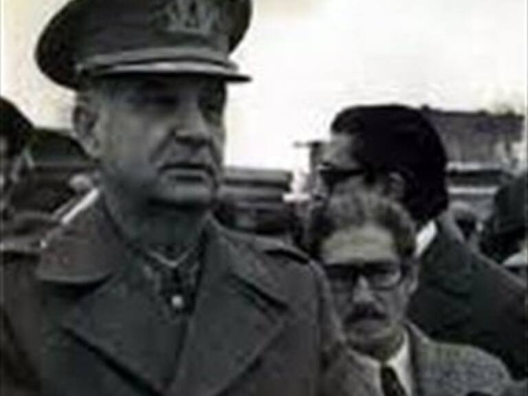 Hijo de exministro de la dictadura busca que investiguen si su padre fue asesinado por el régimen