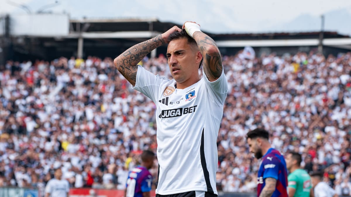 Javier Correa explica por qué no se proyecta en Colo Colo y revela su gran deseo: “No me puedo ir del fútbol sin vivir esa experiencia”