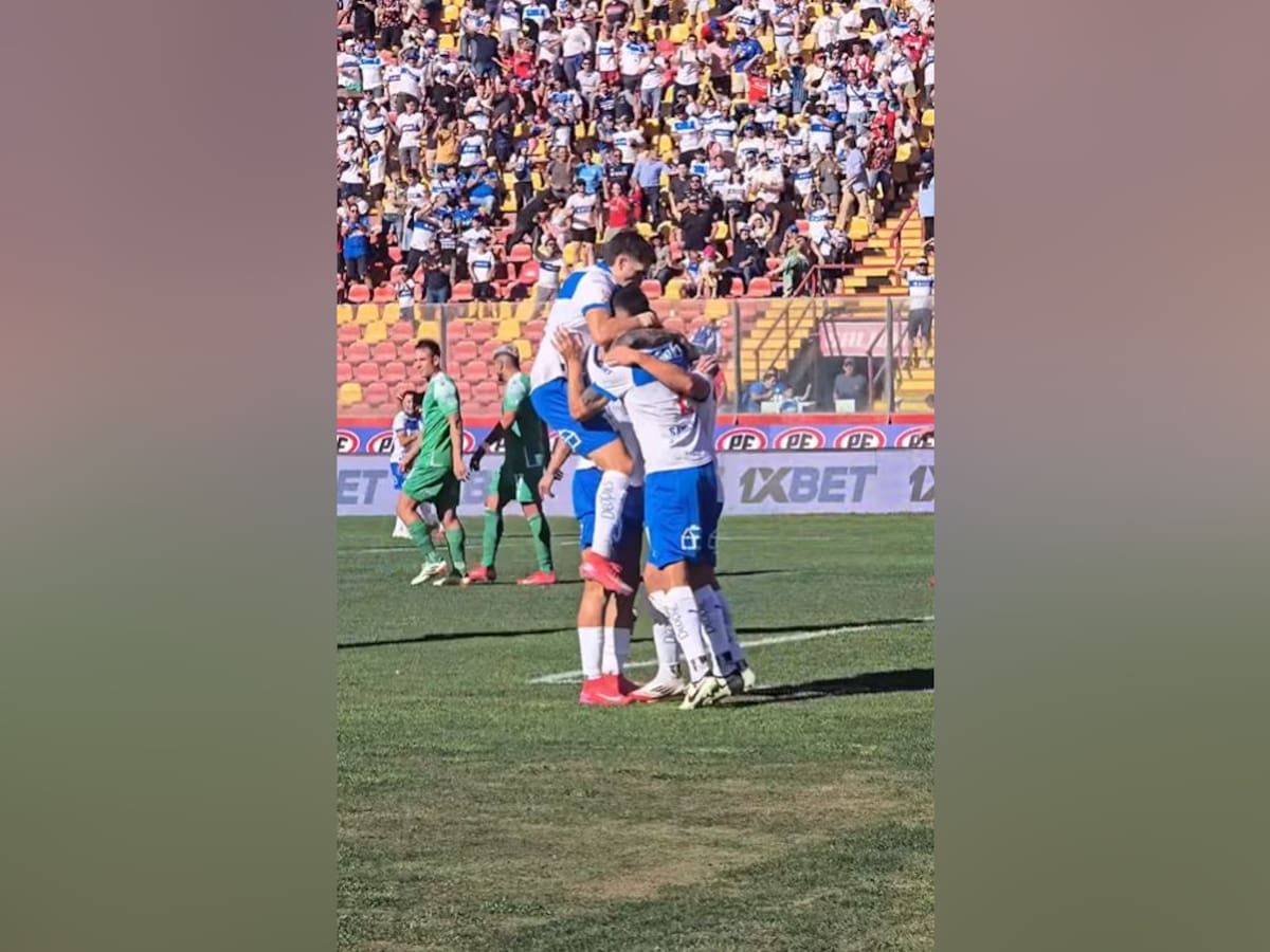 La imagen que deja en evidencia el pobre estado de la cancha del Santa Laura