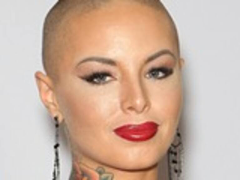 Estrella porno Christy Mack encabeza campaña contra la violencia doméstica