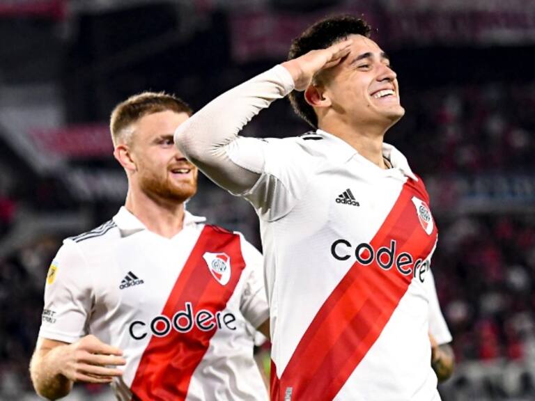 Pibe goleador: a Pablo Solari se le abre el arco y anota sus dos primeros goles con River Plate