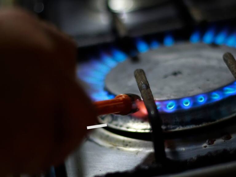 Unas 1.800 familias beneficiadas: Vecinos de Curaco de Vélez en Chiloé tendrán gas a mitad de precio