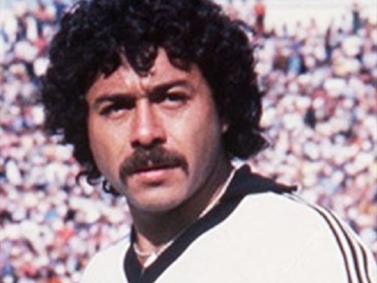 Psicóloga explicó histórica frase «no tengo por qué estar de acuerdo con lo que pienso» de Caszely