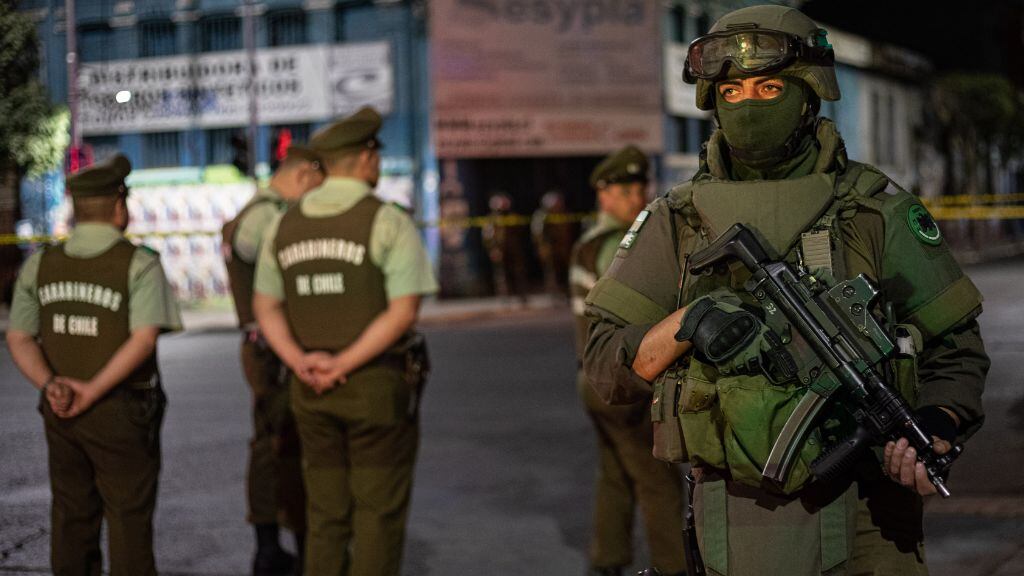 Carabineros, 1024x576 jpg ok