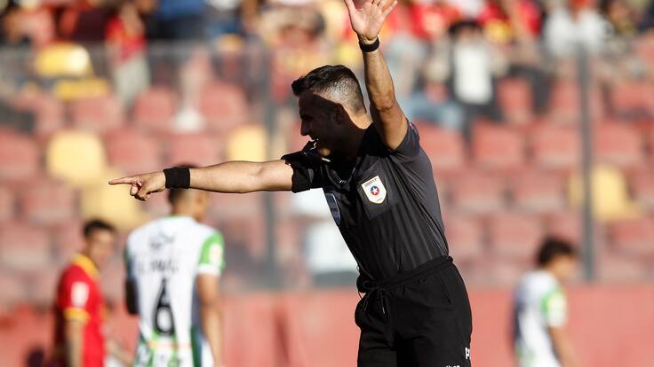 “Me ha tocado arbitrar a Benzema, Kanté y Cristiano Ronaldo... Ahí uno se da cuenta de que no somos tan malos”