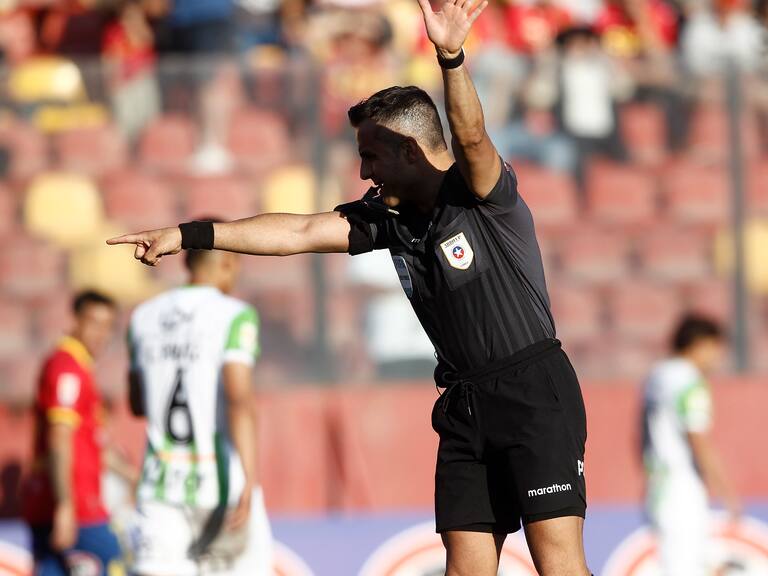 “Me ha tocado arbitrar a Benzema, Kanté y Cristiano Ronaldo... Ahí uno se da cuenta de que no somos tan malos”