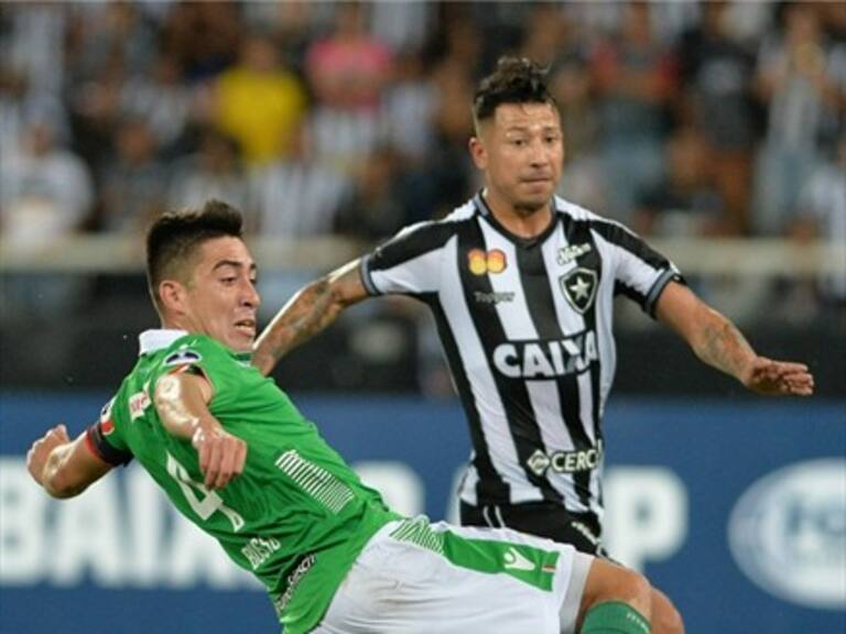 Con polémico arbitraje, Audax Italiano quedó eliminado en Copa Sudamericana